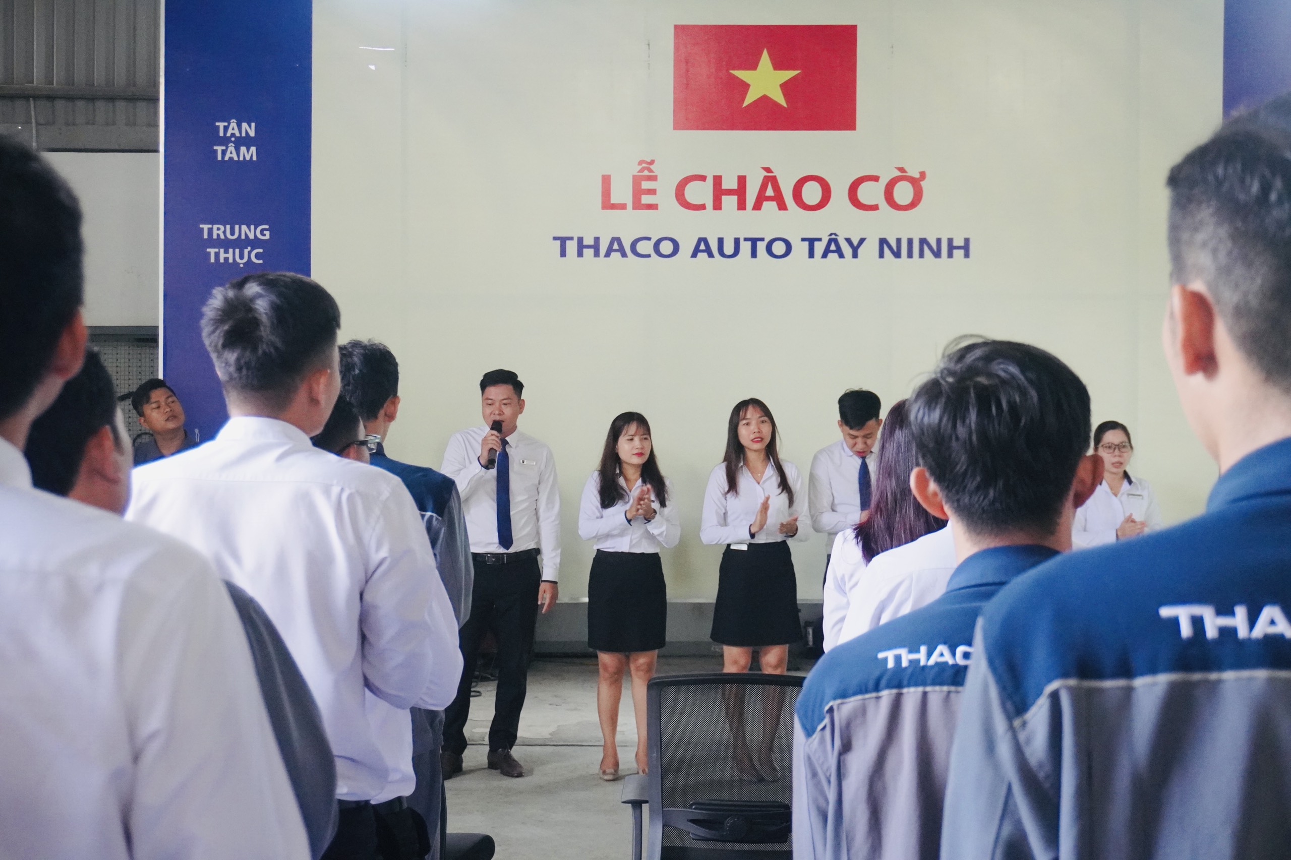 Lễ chào cờ tháng 5: THACO AUTO TÂY NINH vinh danh cá nhân có thành tích xuất sắc